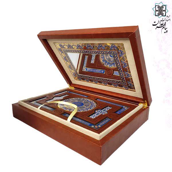 قرآن وزیری جعبه دار چرم با آینه پلاک رنگی - Image 2